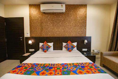 FabHotel Kamla Regencyにあるベッド