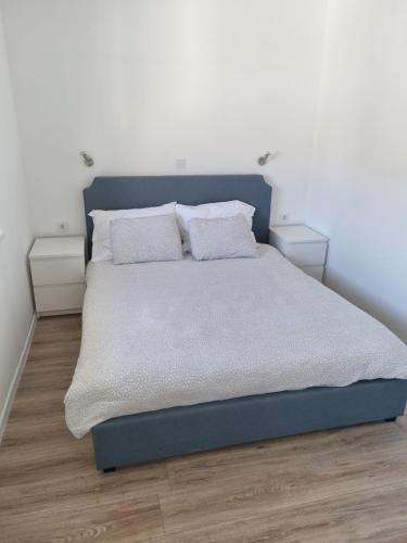 Postel nebo postele na pokoji v ubytování Ivaana