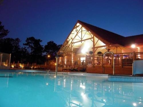 Photo de la galerie de l'établissement DEJEAN 178, à Soulac-sur-Mer