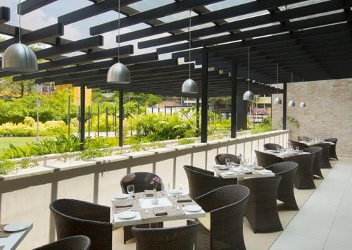Restaurace v ubytování HYCINTH Hotels