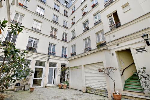 Chic Apartment -2BR-6P- Oberkampf-République