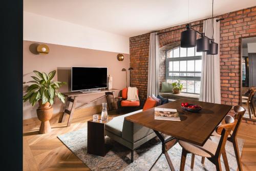 One Bedroom Apartment