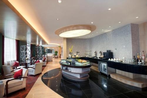 Ruang duduk di Holiday Inn Nanjing Aqua City, an IHG Hotel