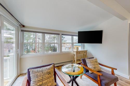 Lakeside Living – Photos 5