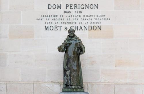 Φωτογραφία από το άλμπουμ του " L'impérial Dom Pérignon " σε Επερνέ
