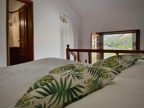 Krevet ili kreveti u jedinici u okviru objekta Villa Bouro - Breathtaking scenery near Gerês