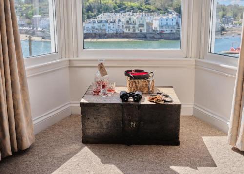 Gallery image of The Old Ferry Inn in Fowey