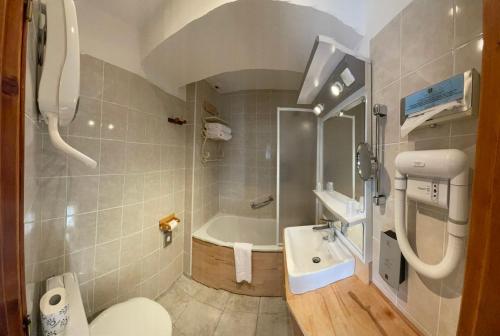 Kupaonica u objektu Hotel de Bourgogne