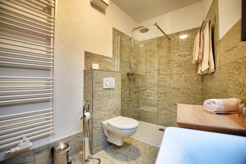 Un baño de Zum Alten Krug