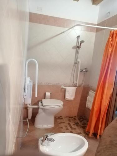Bilik mandi di Il Dosso Agriturismo