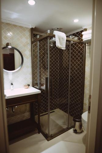 Mest Hotel Istanbul Sirkeciにあるバスルーム