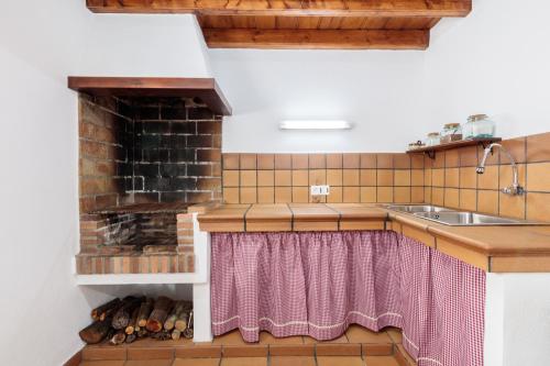 A kitchen or kitchenette at Facundo B
