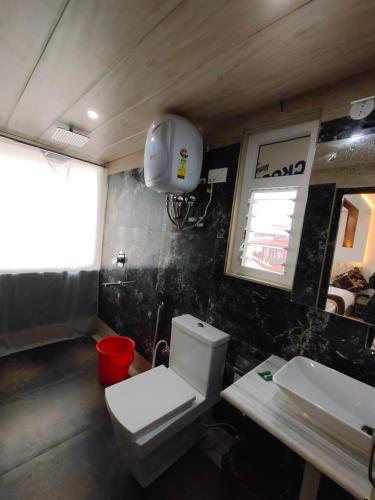 Zingo's Home Stay tesisinde bir banyo