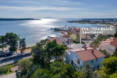 Gallery image of Fia 70s Beach Apartment in Rab