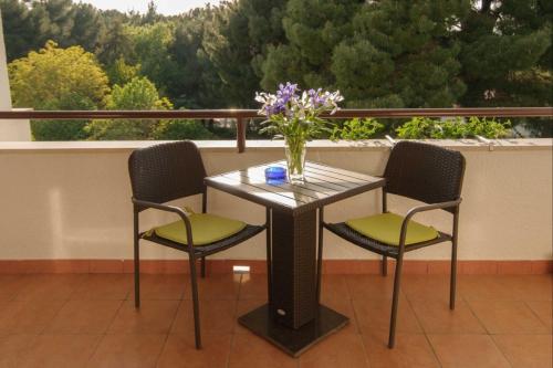 Holiday House Ritoša, for max 8 persons beach area