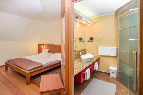 Koupelna v ubytování Wellness Hotel Kager Harkány