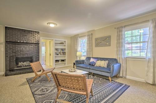 Gallery image of Bright Cary Home with Deck Less Than 15 Mi to Raleigh! in Cary