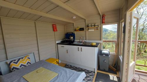 Billede fra billedgalleriet på Cae Mawr Yurt Off-Grid Glamping i Machynlleth