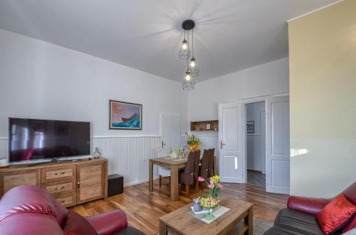 City Apartment TODOR