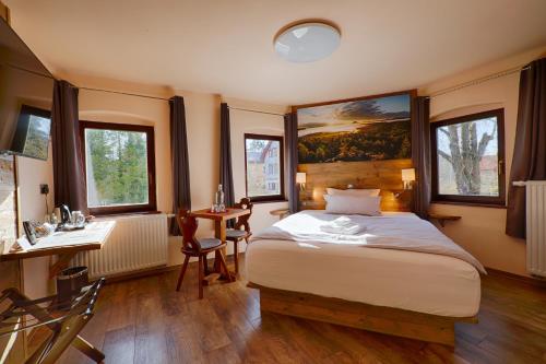 Postel nebo postele na pokoji v ubytování Sennerhütte Landhotel