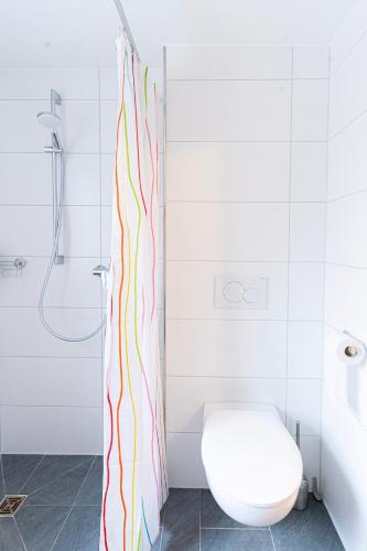Un baño de Gästehaus Großhöchberg