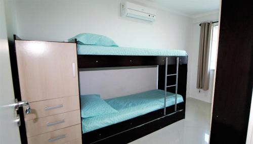 Imagen de la galería de 1020 - Apto 03 dormitórios para locação em Bombinhas - Residencial Alameda Verde Apto 201, en Bombinhas