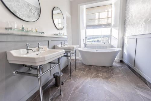 Un baño de Marshall Meadows Manor House