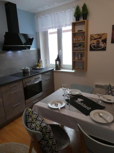 Kuchyň nebo kuchyňský kout v ubytování Allgäutraum Ferienwohnung Nr. 1