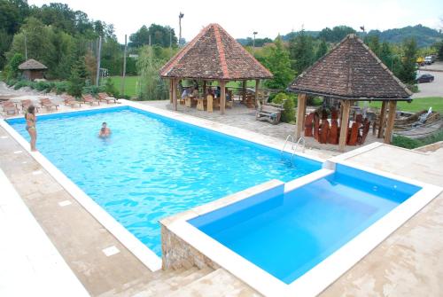A piscina localizada em Resort Balkis ou nos arredores