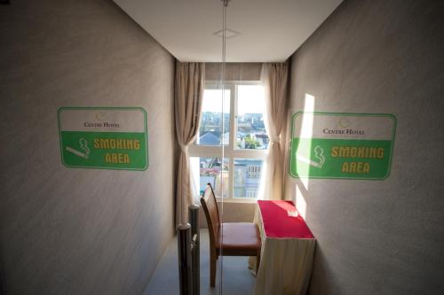 Πιστοποιητικό, βραβείο, πινακίδα ή έγγραφο που προβάλλεται στο Centre Hotel