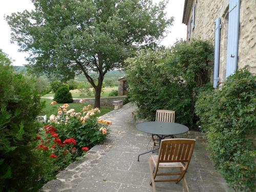 Photo de la galerie de l'établissement Le Lavoir, à Lacoste