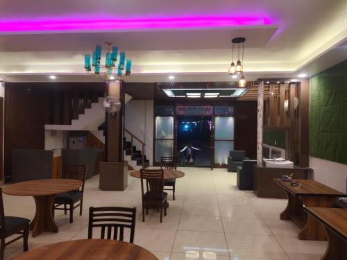 Udiksh Hotel and Restaurants – Photos 2