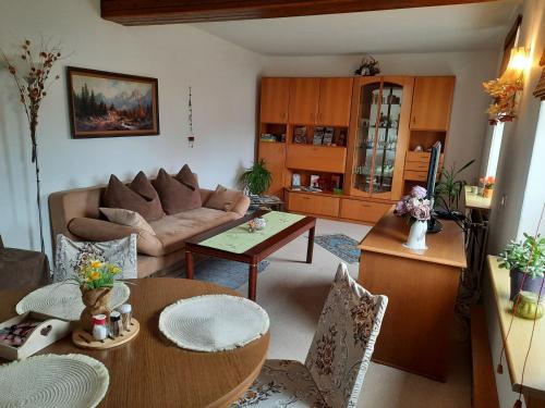 Χώρος καθιστικού στο Ferienwohnung Hellriegel