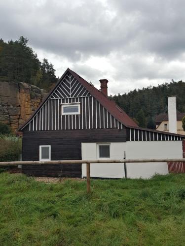 O edifício em que a casa de temporada se localiza