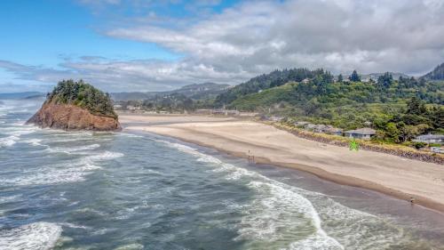 Oceanfront Retreat – Photos 3