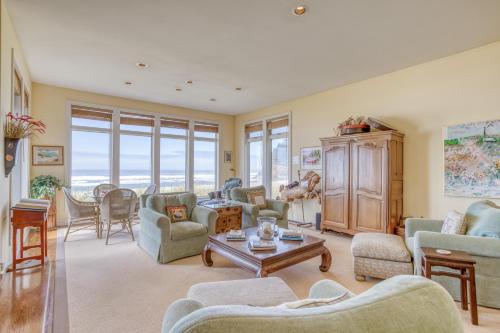 Oceanfront Retreat – Photos 5