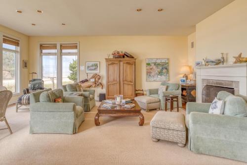 Oceanfront Retreat – Photos 4