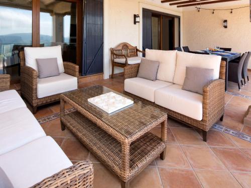 Χώρος καθιστικού στο Villa Centauro by Interhome
