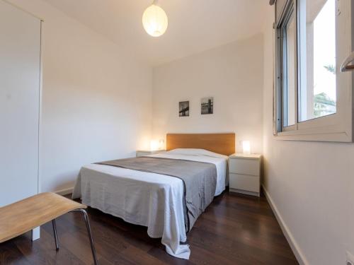 Ένα ή περισσότερα κρεβάτια σε δωμάτιο στο Apartment Terecel Salou-5 by Interhome
