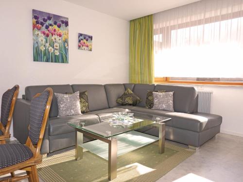 Apartment Birkenwald-9 by Interhome tesisinde bir oturma alanı