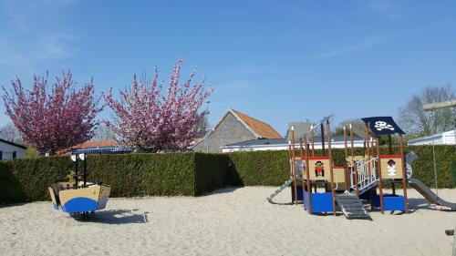 Fotografie z fotogalerie ubytování Camping Caravaning Les Cerisiers Berck sur mer v destinaci Verton