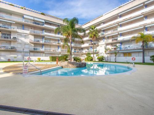 Bazén v ubytovaní Apartment Port Canigó-8 by Interhome alebo v jeho blízkosti