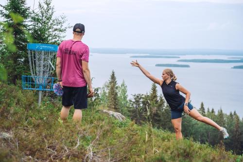 Hotellin lähellä sijaitseva luonnonmaisema