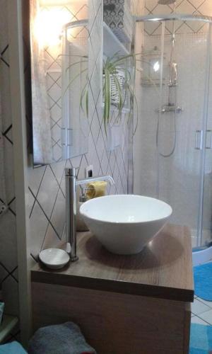 Un baño de Prama 'e Mari