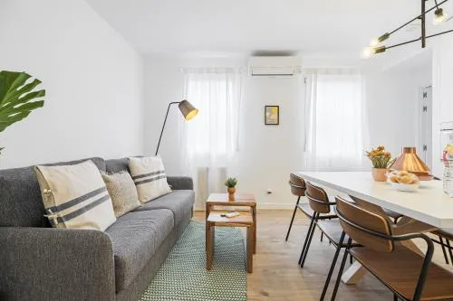 Vallecano Apartments by Olala Homes photo 9