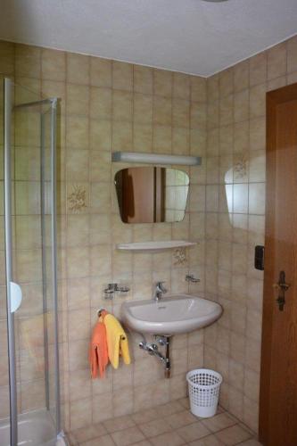 Bilik mandi di Haus Panorama
