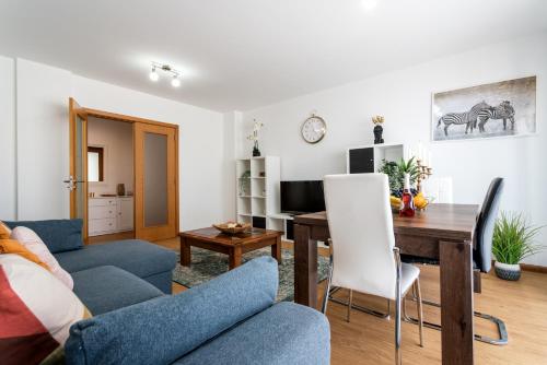 Sunshine apartment by Ammonite&Cо