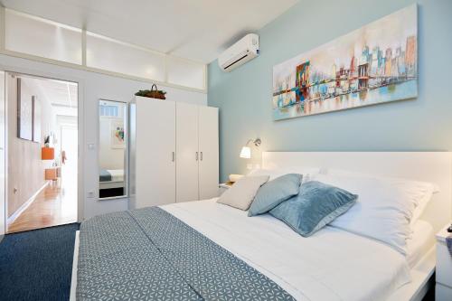 Apartment Aria