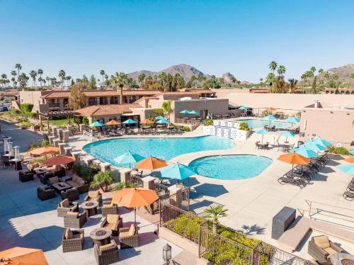 an overhead view of the pool at the resort at The Scottsdale Plaza Resort & Villas in Scottsdale
