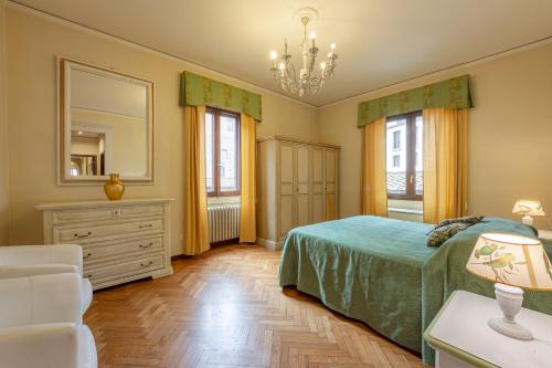 Ponte Vecchio Luxury II